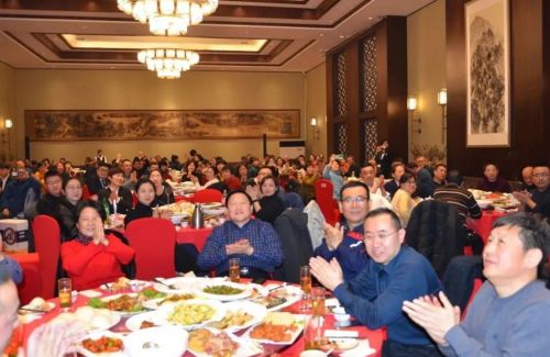 山東一滕置業(yè)有限公司2024年年會(huì)在泰安一滕松峪酒店圓滿舉辦