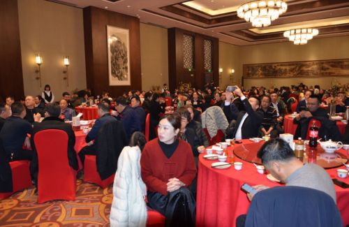 山東一滕置業(yè)有限公司2024年年會(huì)在泰安一滕松峪酒店圓滿舉辦