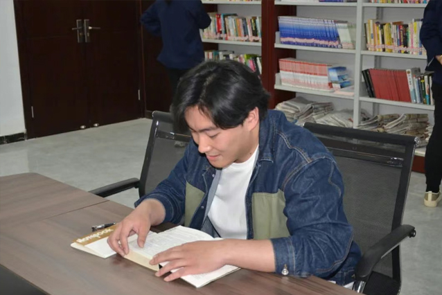一滕集團世界讀書日活動：以書為伴，共促成長