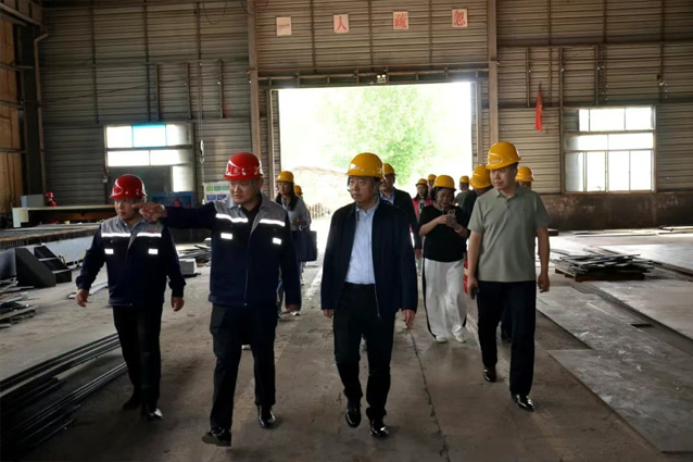 哈密市工商聯(lián)考察團(tuán)到一滕集團(tuán)參觀考察
